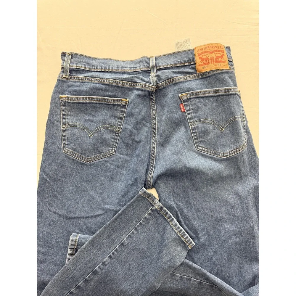 Levi's 505 Jeans Mens 34x32 Blue Medium Wash Regular Straight Denim Pants Casual